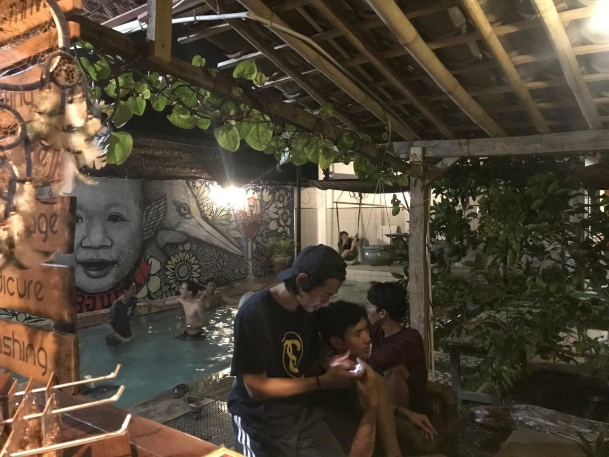 Arjuna Garden Homestay Yogyakarta Exterior foto